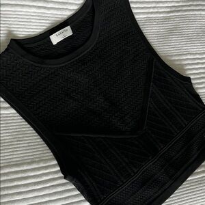 NWOT Aritzia Babaton Black Sleeveless Top